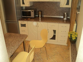 Apartment on Rashpilevskaya 55